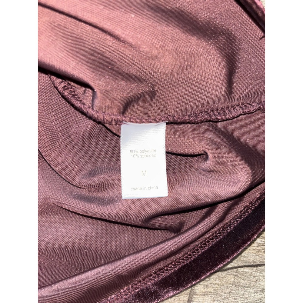 Maurices Womens Burgundy Velvet Puff Sleeve Scoop Neck Top Medium NWT - Picture 3 of 4